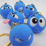 Porte-clés emoji visage bleu, emoji visage bleu