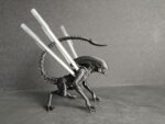 Figurine Alien porte-stylo – Image 2