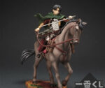 Levi Figurine Banpresto Survey Corps Levi Équitation Figurines Anime Collection Modèle Statue Bureau Fans Cadeaux Taille 19 cm
